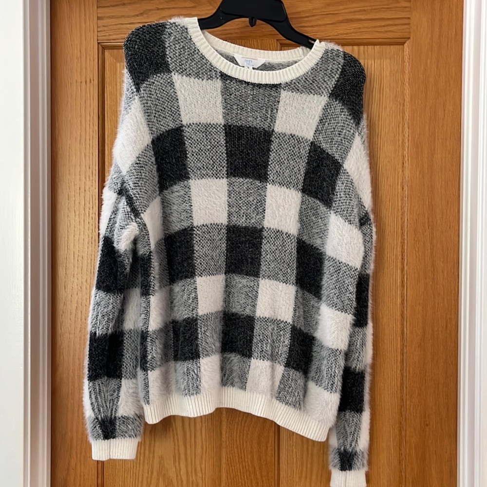 New without tags super soft sweater